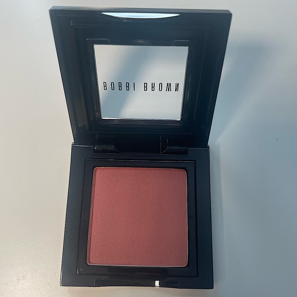 Bobbi brown, Color: Slopes17